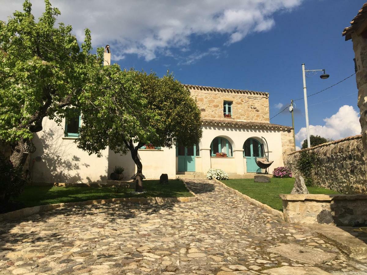 B&B Su Strintu Tuili Εξωτερικό φωτογραφία